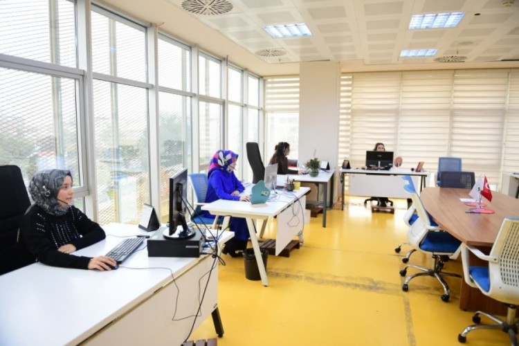Vatandaşın telefonlarını Başkan Erkan Aydın a&ccedil;tı