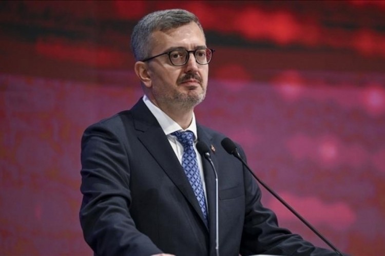 İletişim Başkanı Duran'dan "D&uuml;nya&nbsp;T&uuml;rk&nbsp;Dili&nbsp;Ailesi&nbsp;G&uuml;n&uuml;" mesajı