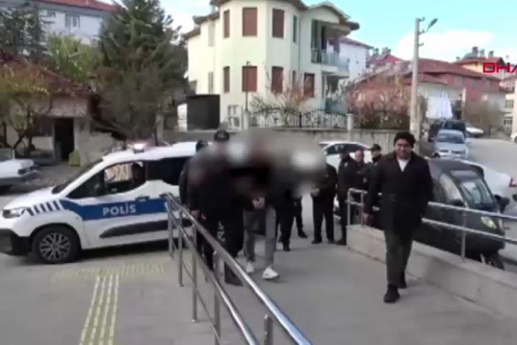 Fuhuş operasyonuna 3 tutuklama