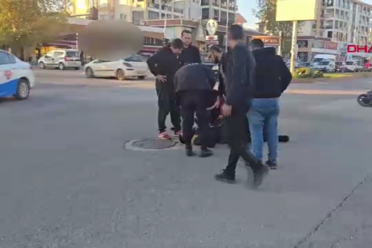 Kazadan ka&ccedil;mak isterken yola savrulup yaralandı