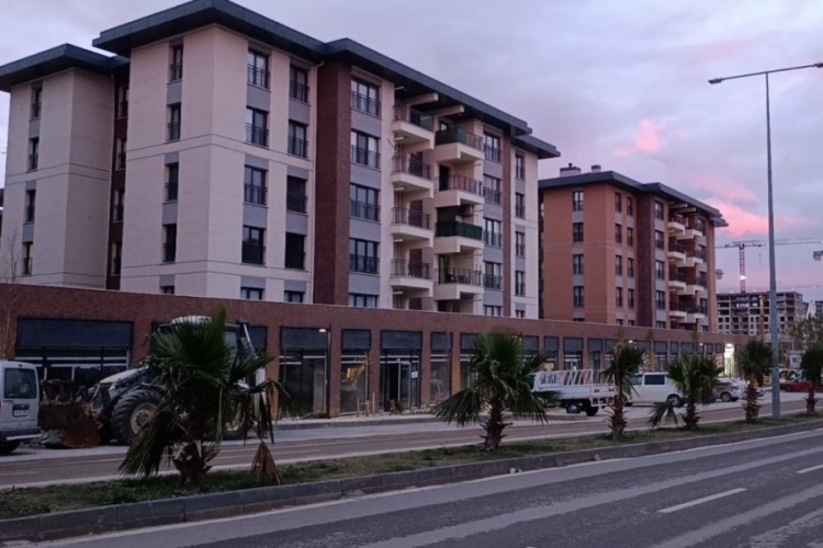 Ebrar Sitesi &ccedil;evresinde ticari hayat yeniden canlanıyor