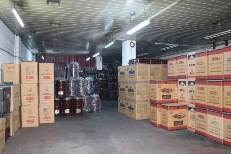 Bursa'da ihtiya&ccedil; sahibi 305 aileye soba yardımı yapıldı