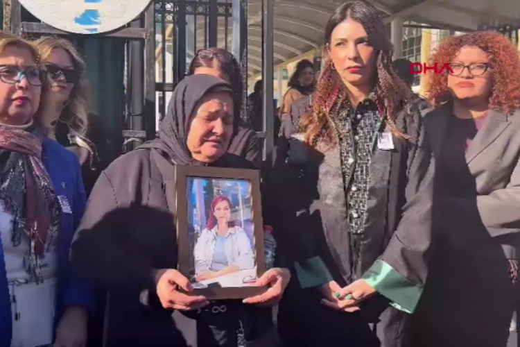 Kadın cinayeti davasında sanığa 'iyi hal' indirimi; anne sinir krizi ge&ccedil;irdi