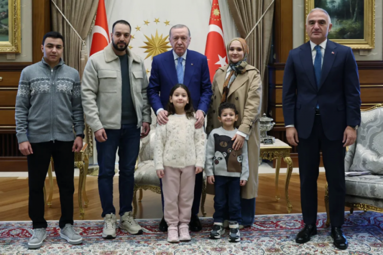 Cumhurbaşkanı Erdoğan, Filistinli Hind Rajab'ın ailesini misafir etti