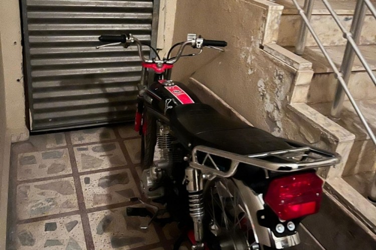 Park halindeki motosiklet &ccedil;alındı