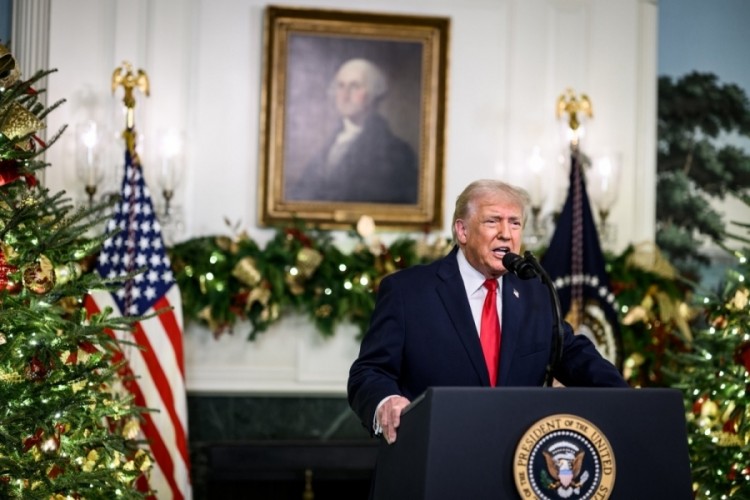 Trump: D&uuml;nyanın daha &ouml;nce hi&ccedil; g&ouml;rmediği bir ekonomik patlamanın eşiğindeyiz