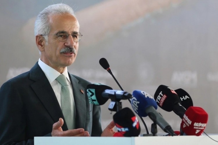 Bakan Uraloğlu'ndan akaryakıt fiyatları a&ccedil;ıklaması!
