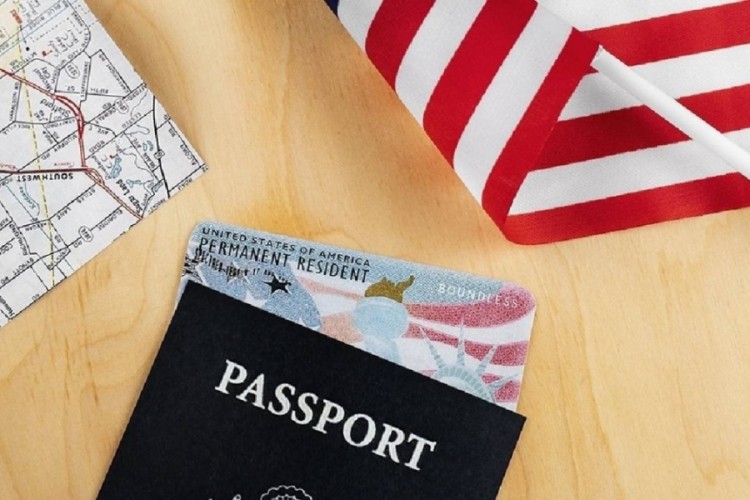 ABD'deki Green Card programı s&uuml;resiz olarak durduruldu