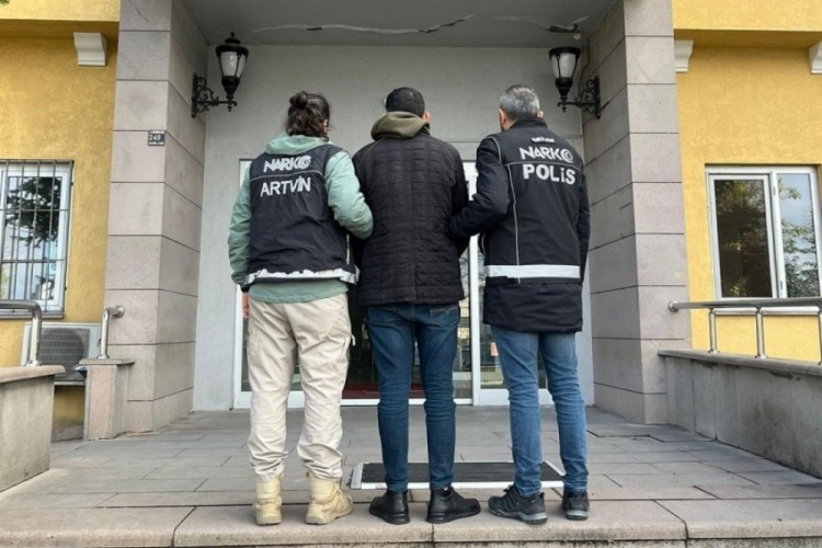 Artvin'de 147 gram kokain ele ge&ccedil;irildi