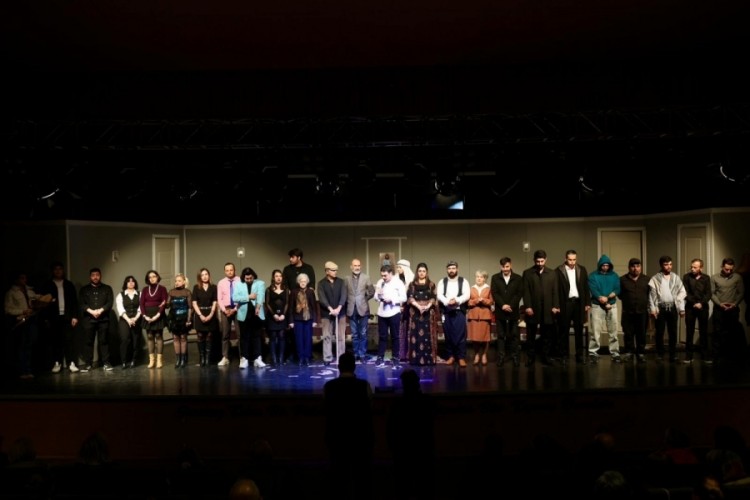 &Ouml;zg&uuml;r Aksoy Tiyatro G&uuml;nleri'ne g&ouml;rkemli final