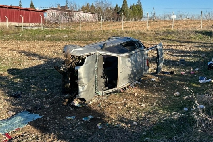 Korkutan kaza: 1'i bebek 5 kişi...