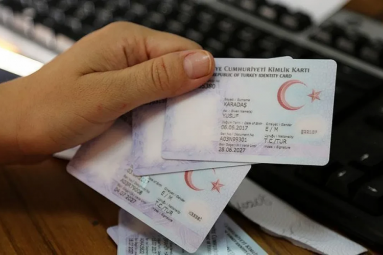 En &ccedil;ok değiştirilen soyadları belli oldu! Yanlış anlaşılmalara kapı a&ccedil;ıyor