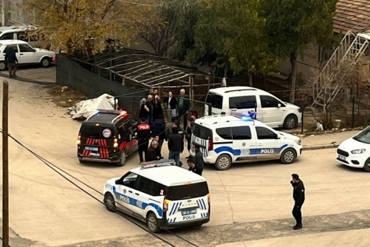 İki grup arasında kavga: 5 yaralı