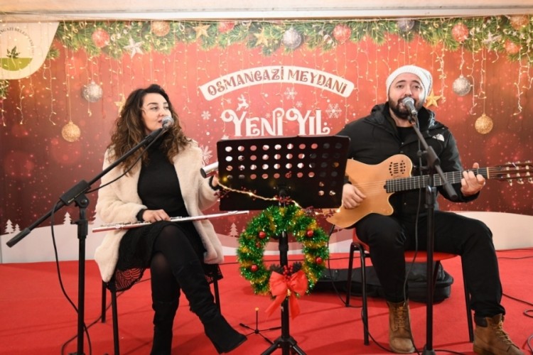 Bursa'da Yeni Yıl Festivali'nde akustik r&uuml;zgarı