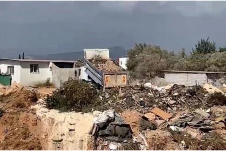 Bakanlık d&uuml;ğmeye bastı: İki belediyeye milyonluk &ccedil;evre cezası