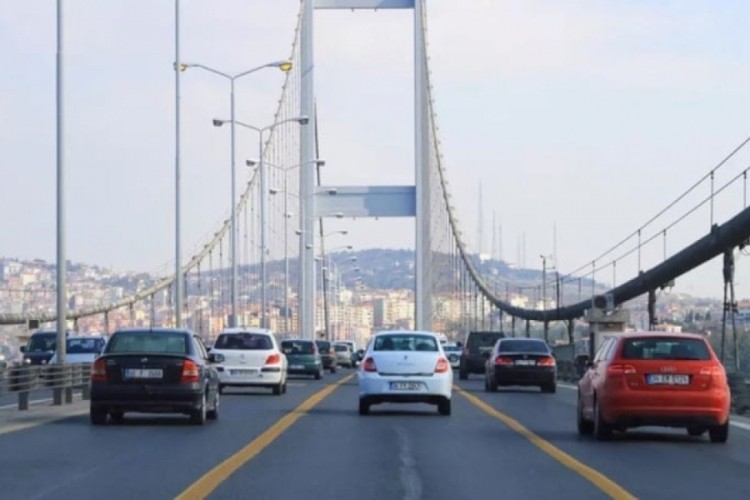 Zamlı köprü ve otoyol ücretleri 2026: 15 Temmuz Şehitler Köprüsü, Osmangazi Köprüsü, Avrasya Tüneli...