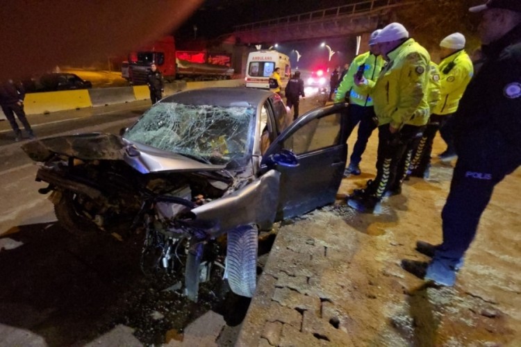 Polisten ka&ccedil;an alkoll&uuml; s&uuml;r&uuml;c&uuml; kaza yapınca yakalandı