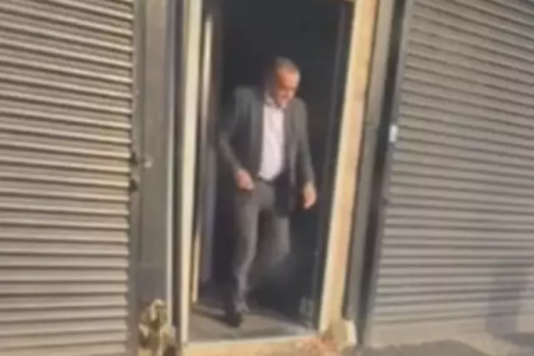 Cezaevi m&uuml;d&uuml;r&uuml; genelevden &ccedil;ıkarken yakalandı!