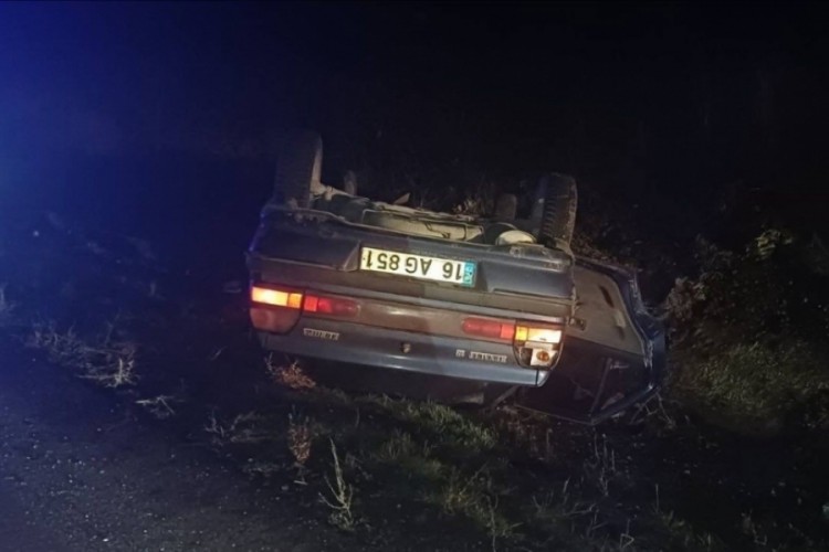 Su kanalına u&ccedil;an otomobilde bulunan bir kişi yaralandı