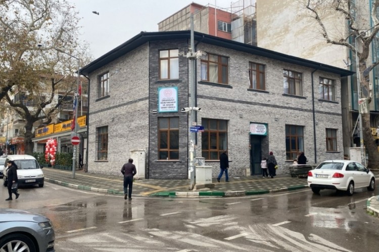 Orhangazi meydanında g&ouml;zle g&ouml;r&uuml;l&uuml;r değişim!