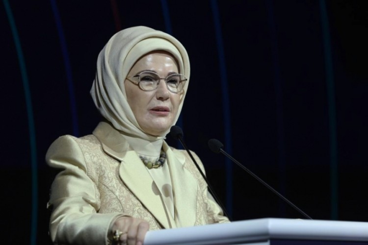 Emine Erdoğan'dan Regaip Gecesi mesajı