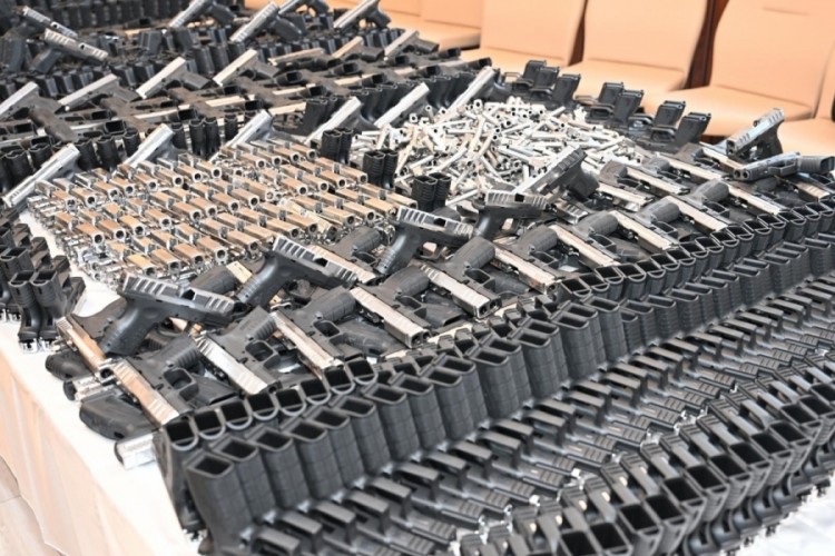 Otob&uuml;sten 46 bin silah par&ccedil;ası &ccedil;ıkmıştı, 6 ş&uuml;pheli adliyeye sevk edildi
