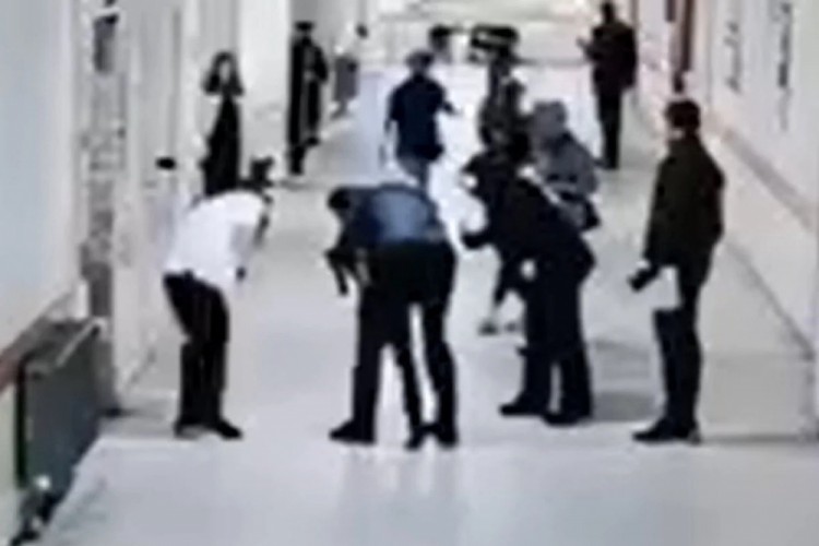 Kayseri'de &ouml;ğretmenin Heimlich manevrası hayat kurtardı
