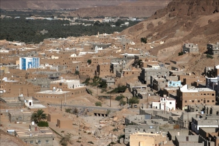 Yemen'de ayrılık&ccedil;ı G&uuml;ney Ge&ccedil;iş Konseyi g&uuml;&ccedil;leri ilk kez hava saldırısıyla hedef alındı