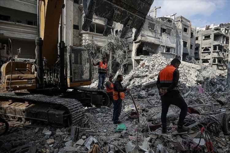İsrail'in Gazze'ye saldırılarında can kaybı 70 bin 945'e y&uuml;kseldi