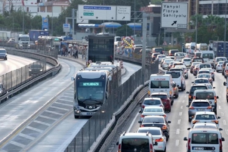 İstanbul'da toplu ulaşım 1 Ocak'ta &uuml;cretsiz olacak