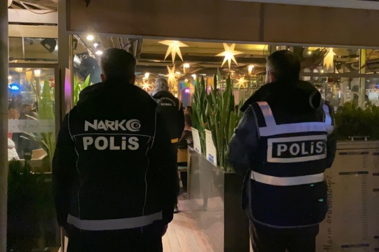 ​​​​​​​Bursa'da gece boyunca s&uuml;ren asayiş uygulaması