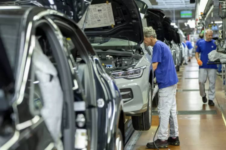 Otomotiv devinden radikal karar! 50 yıllık model tarihe karışıyor