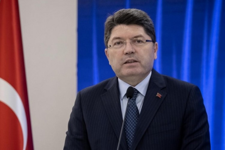 Bakan Tun&ccedil;: &Ccedil;ocuklarımızın su&ccedil; &ouml;rg&uuml;tleri tarafından kullanılmasının &ouml;n&uuml;ne ge&ccedil;mek temel &ouml;nceliğimiz