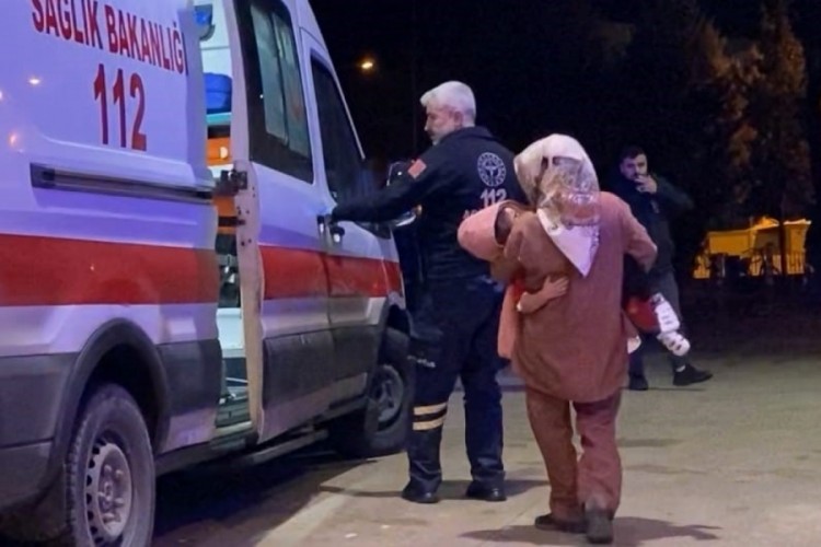 Bursa'da üzerine şifonyer devrilen çocuk ağır yaralandı! 