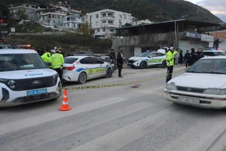 Hatay'da kahreden olay: Beton mikseri &ccedil;ocuğu ezdi...