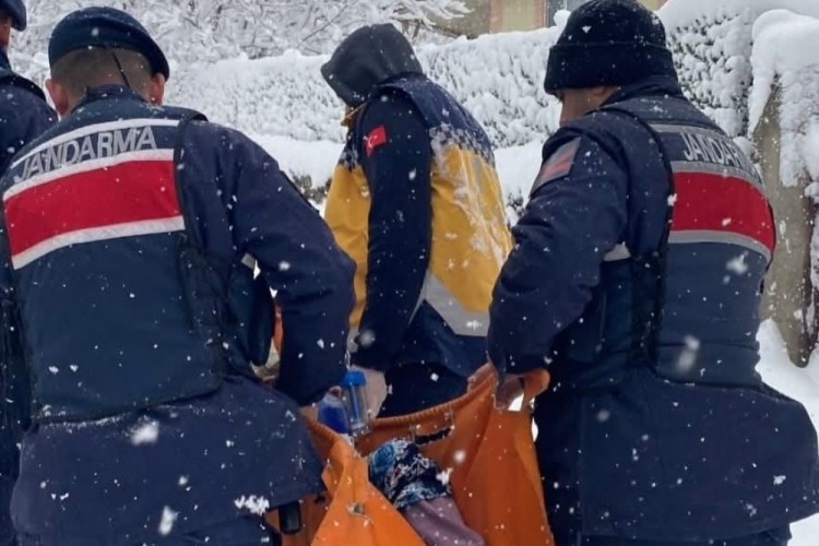 Hasta vatandaşa jandarma ulaştı