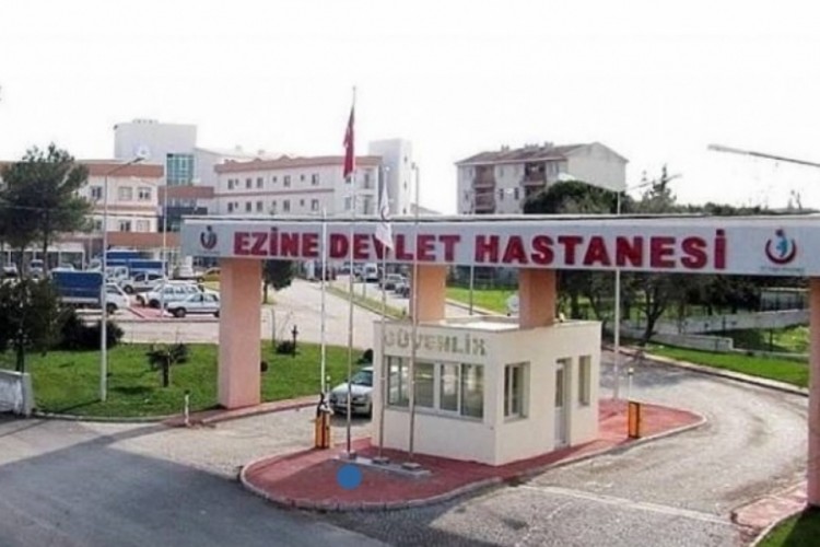 &Ccedil;anakkale'de 26 &ouml;ğrenci gıda zehirlenmesi ş&uuml;phesiyle hastaneye kaldırıldı