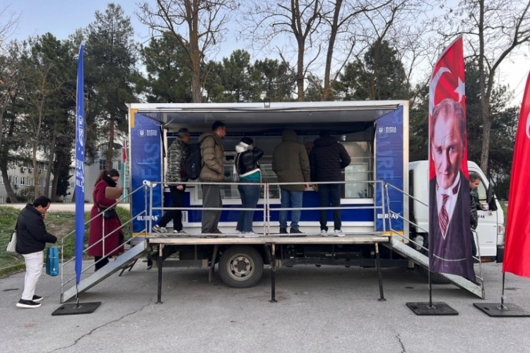 Bursa B&uuml;y&uuml;kşehirden &ouml;ğrencilere sıcak &ccedil;orba