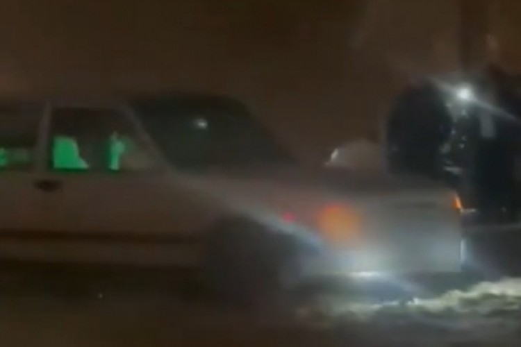 Uludağ yolunda drift pahalıya patladı: Tehlikeli oyun!