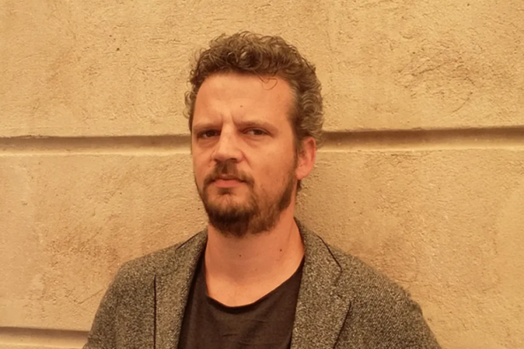 Seren Yüce kimdir, kaç yaşında? Ödüllü yönetmen silahlı saldırıya uğradı! 