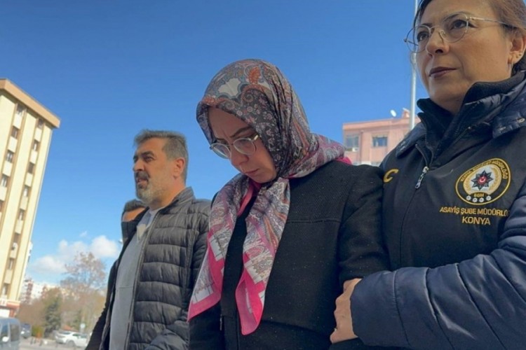 Eşini 25 kez bı&ccedil;aklayarak &ouml;ld&uuml;ren kadın i&ccedil;in istenen ceza belli oldu