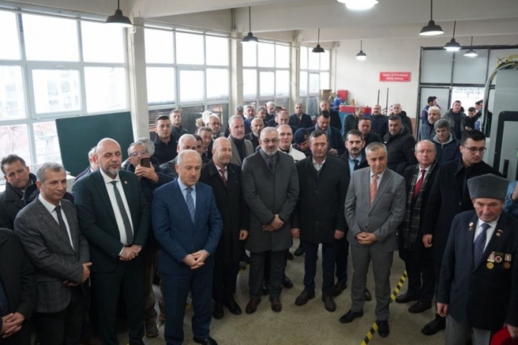 Bursa Orhangazi eğitimine 100 bin dolarlık hibe katkısı!&nbsp;Makine teslimi i&ccedil;in t&ouml;ren yapıldı...