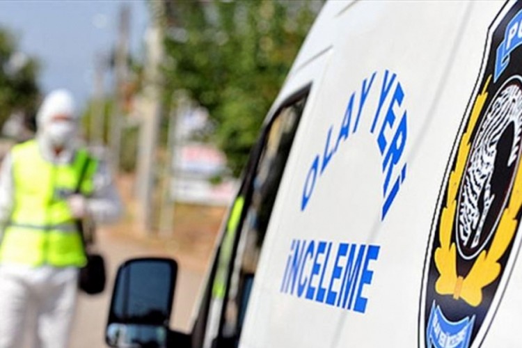 Eşinin telefonla ulaşamadığı yaşlı kadın evinde &ouml;l&uuml; bulundu