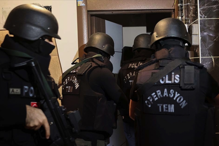 Gaziantep'te DEAŞ'a operasyon! &Ccedil;ok sayıda g&ouml;zaltı var...