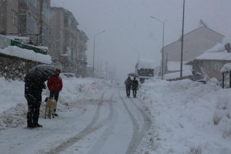 Tunceli'de eğitime 1 g&uuml;n daha ara verildi
