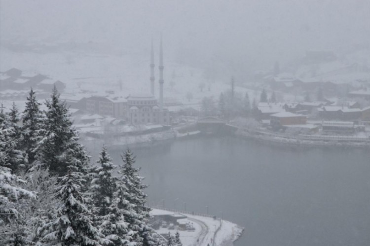 Trabzon il genelinde eğitime kar engeli