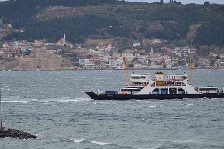 Bozcaada ve G&ouml;k&ccedil;eada feribot seferleri iptal edildi!