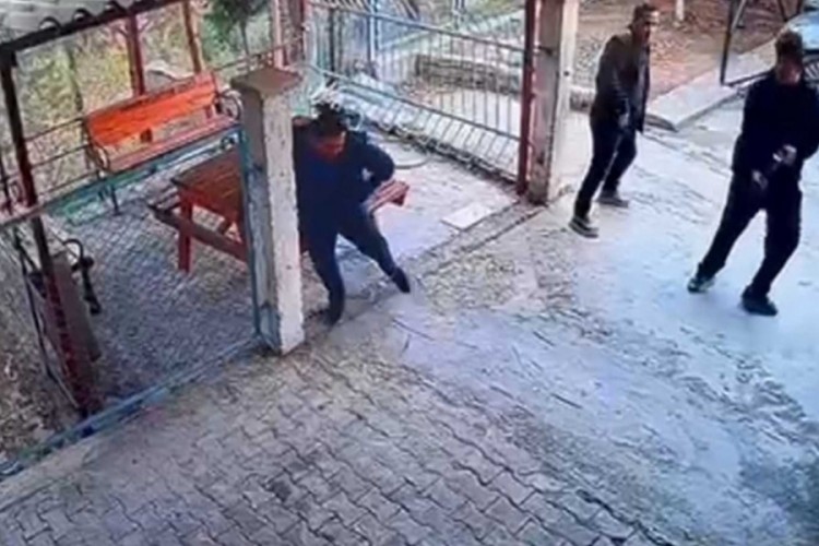 &Ouml;ğrencisinin okul bah&ccedil;esinde t&uuml;fekle vurduğu m&uuml;d&uuml;r taburcu oldu