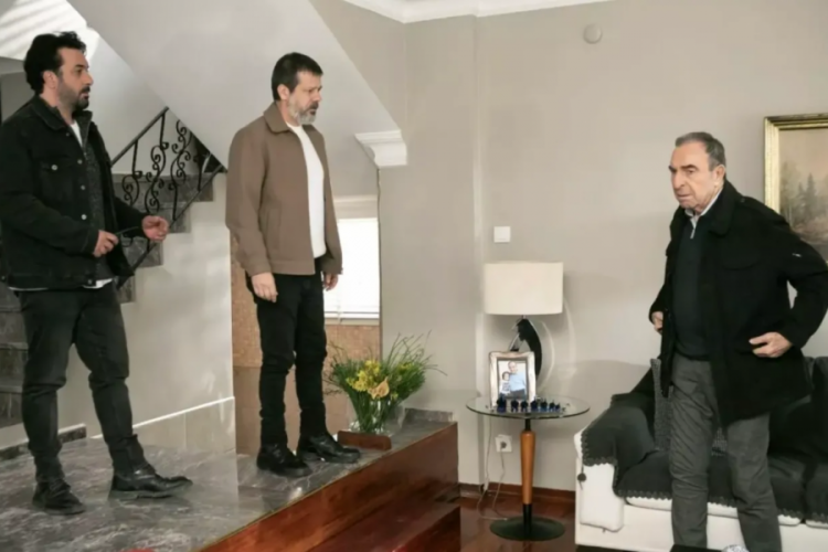 Arka Sokaklar bu akşam yok: Final mi yapacak? G&ouml;zler yapım ekibine &ccedil;evrildi