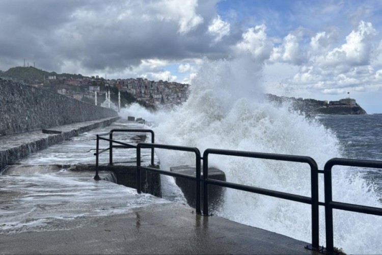 Karadeniz, Marmara ve Ege i&ccedil;in fırtına uyarısı